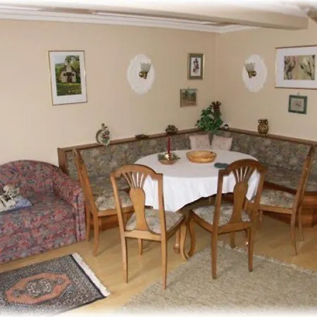 아파트 Ferien-am-bauernhof-wohnung-1 랑게르스도르프